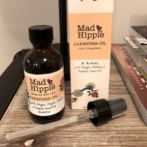 Mad Hippie cleansing oil